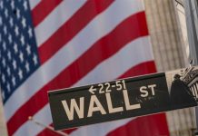 Phố Wall gần như đi ngang