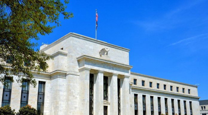 Cuộc họp chính sách cuối cùng của năm đến gần, Phó Chủ tịch Fed ‘hé lộ’ về lộ trình hạ lãi suất