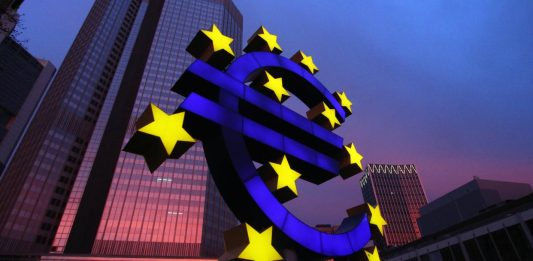 Giá năng lượng đẩy lạm phát eurozone tăng mạnh, ECB đứng trước quyết định khó